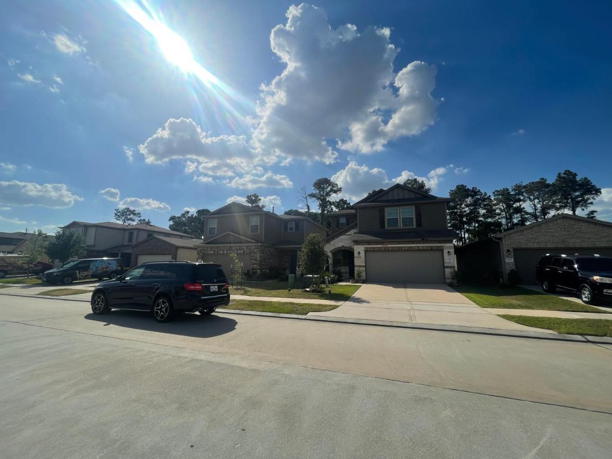 N-E-G House - Near David Wayne Hooks Airport Villa Houston Exterior photo