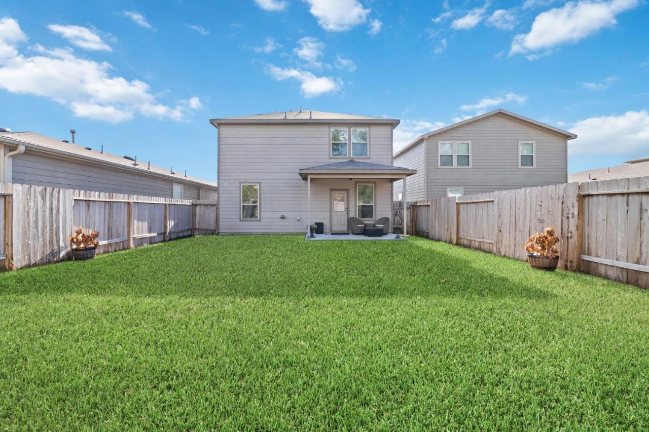 N-E-G House - Near David Wayne Hooks Airport Villa Houston Exterior photo