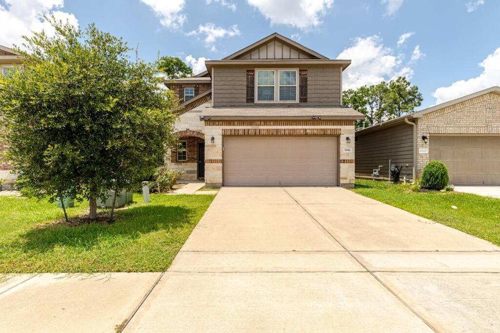N-E-G House - Near David Wayne Hooks Airport Villa Houston Exterior photo